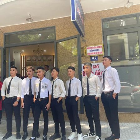 หนู่ อี โฮเทล Hotel ตวีฮหว่า ภายนอก รูปภาพ