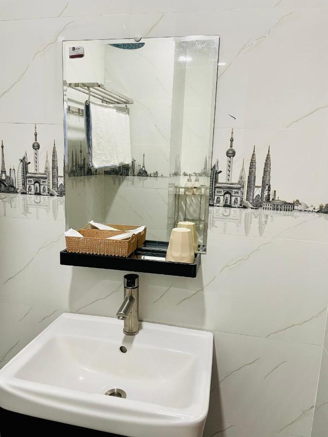 หนู่ อี โฮเทล Hotel ตวีฮหว่า ภายนอก รูปภาพ